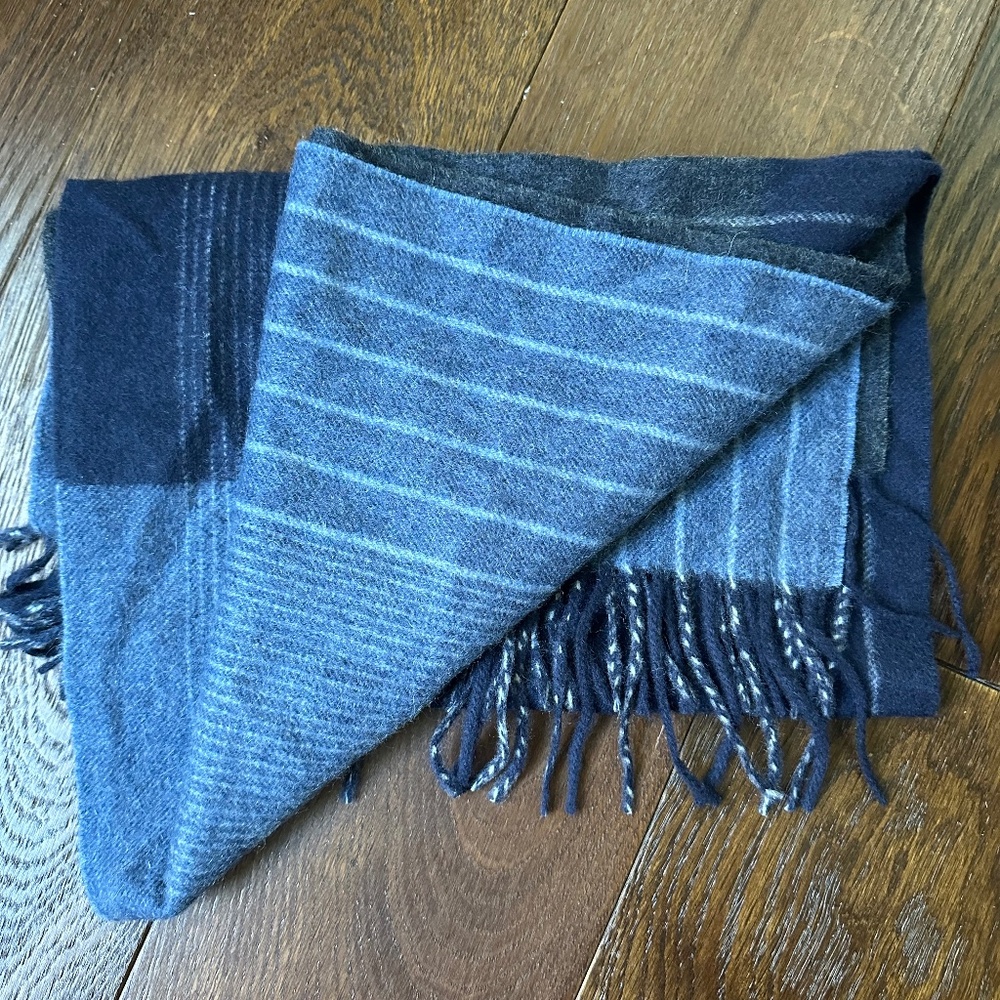 Saks Fifth Avenue Cashmere Navy Scarf